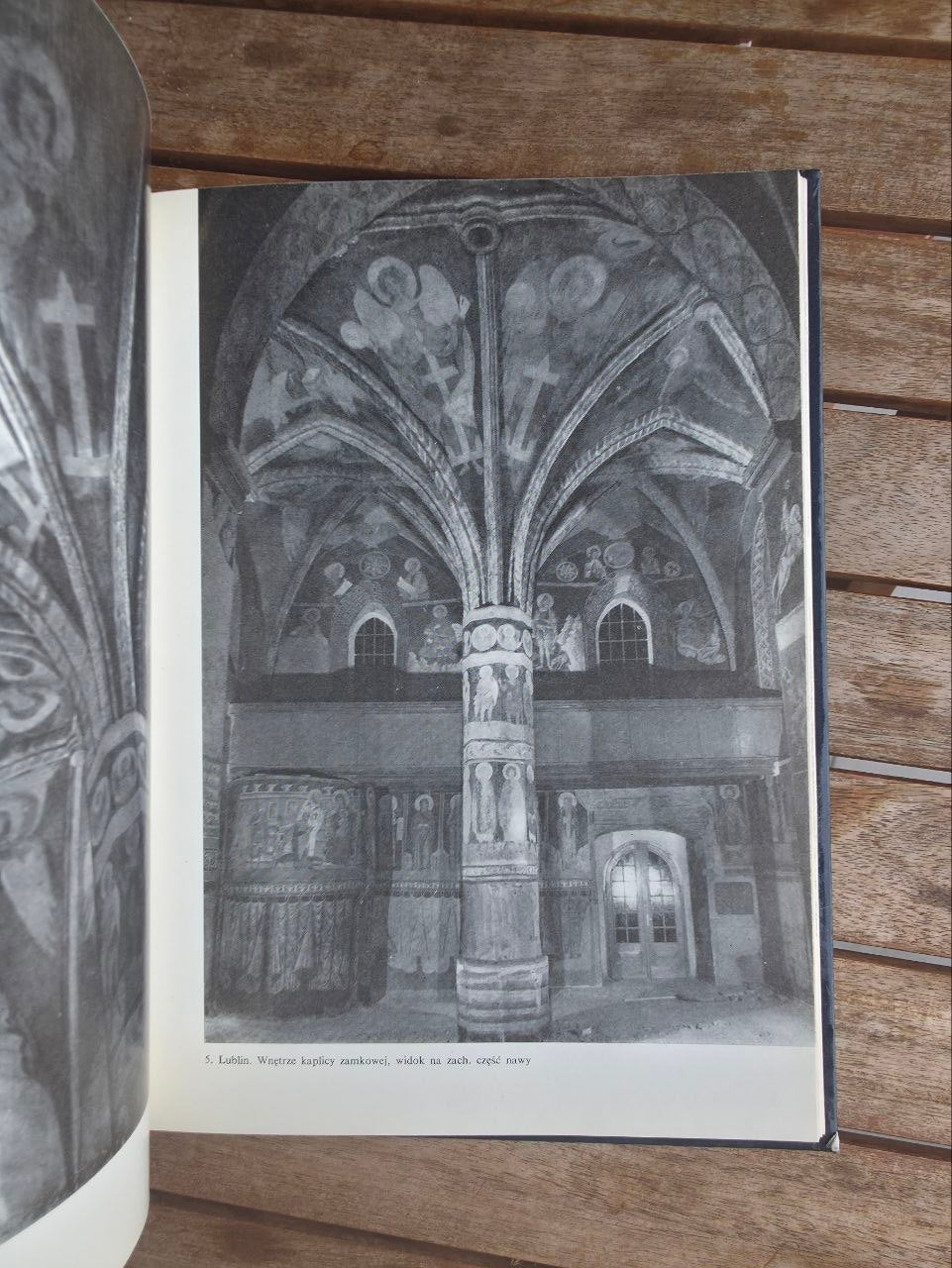 Byzantine-Ruthenian Paintings of Lublin Castle — Anna Różycka-Bryzek, Rare 1983 Art Monograph