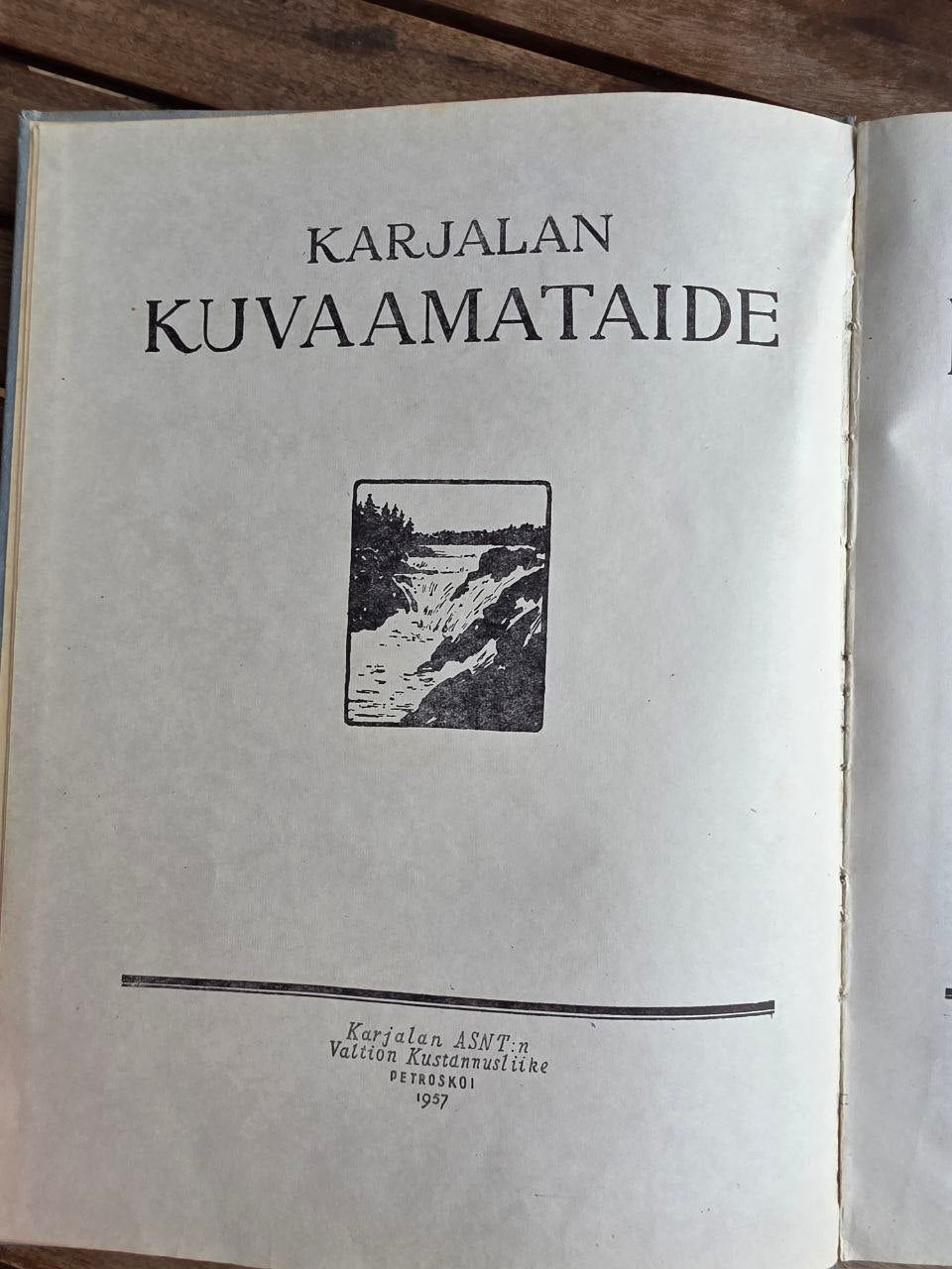 Rare 1957 Soviet Book: Fine Arts of Karelia (Bilingual Russian/Finnish) | Tsar to Soviet Books