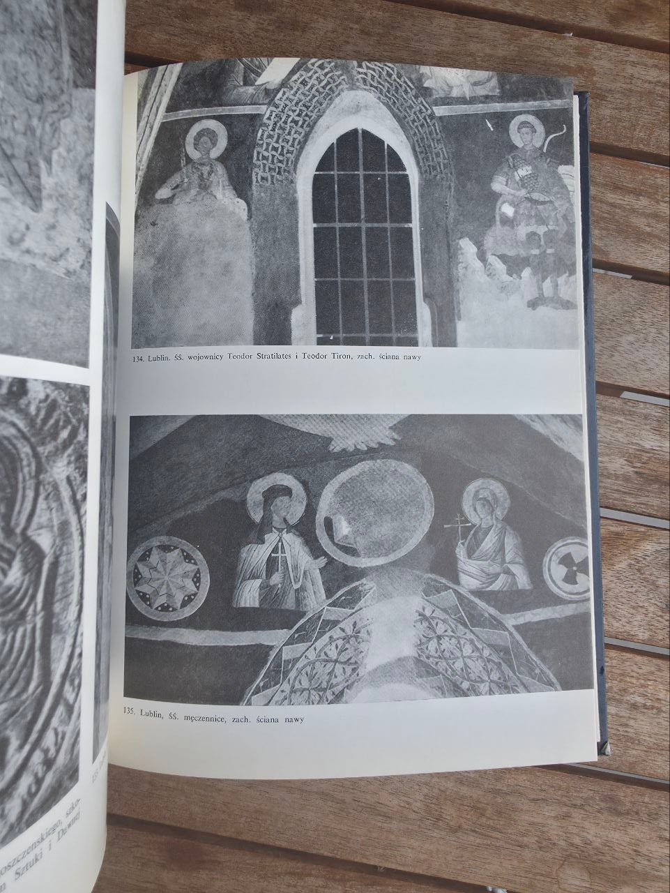 Byzantine-Ruthenian Paintings of Lublin Castle — Anna Różycka-Bryzek, Rare 1983 Art Monograph